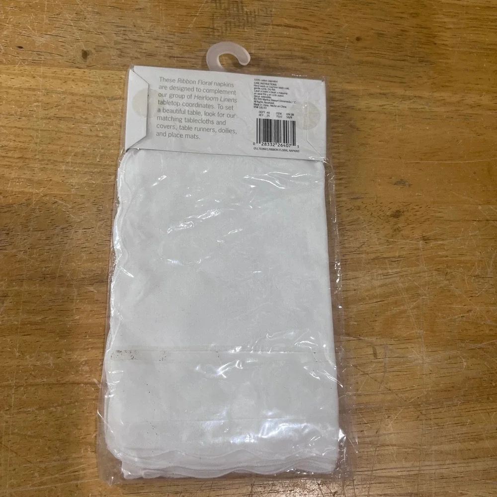 Vtg Martha Stewart Ribbon Floral White Cotton Napkins 4pc Scalloped‎ 19in